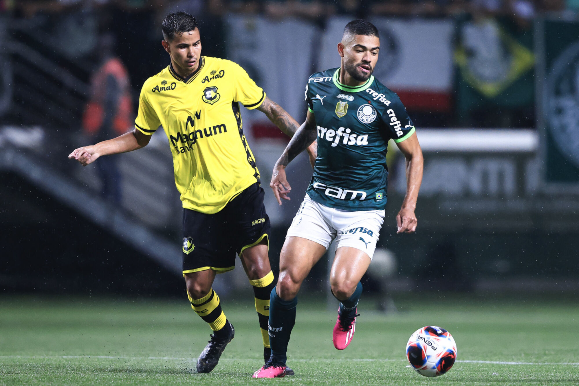 Bruno Tabata em campo contra o São Bernardo (Icon Sport) Bruno Tabata em campo contra o São Bernardo (Icon Sport)