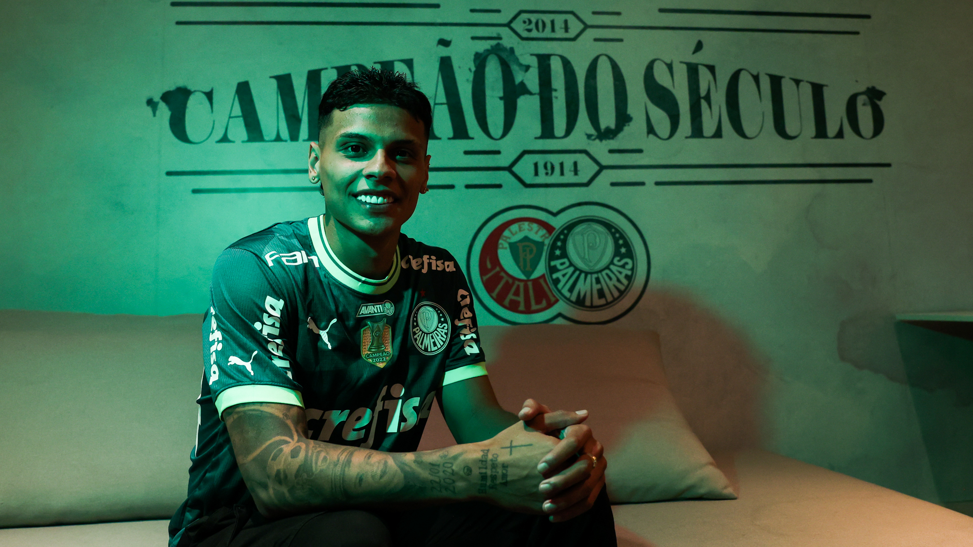 Palmeiras contrata o volante Richard Ríos para compor elenco para a temporada