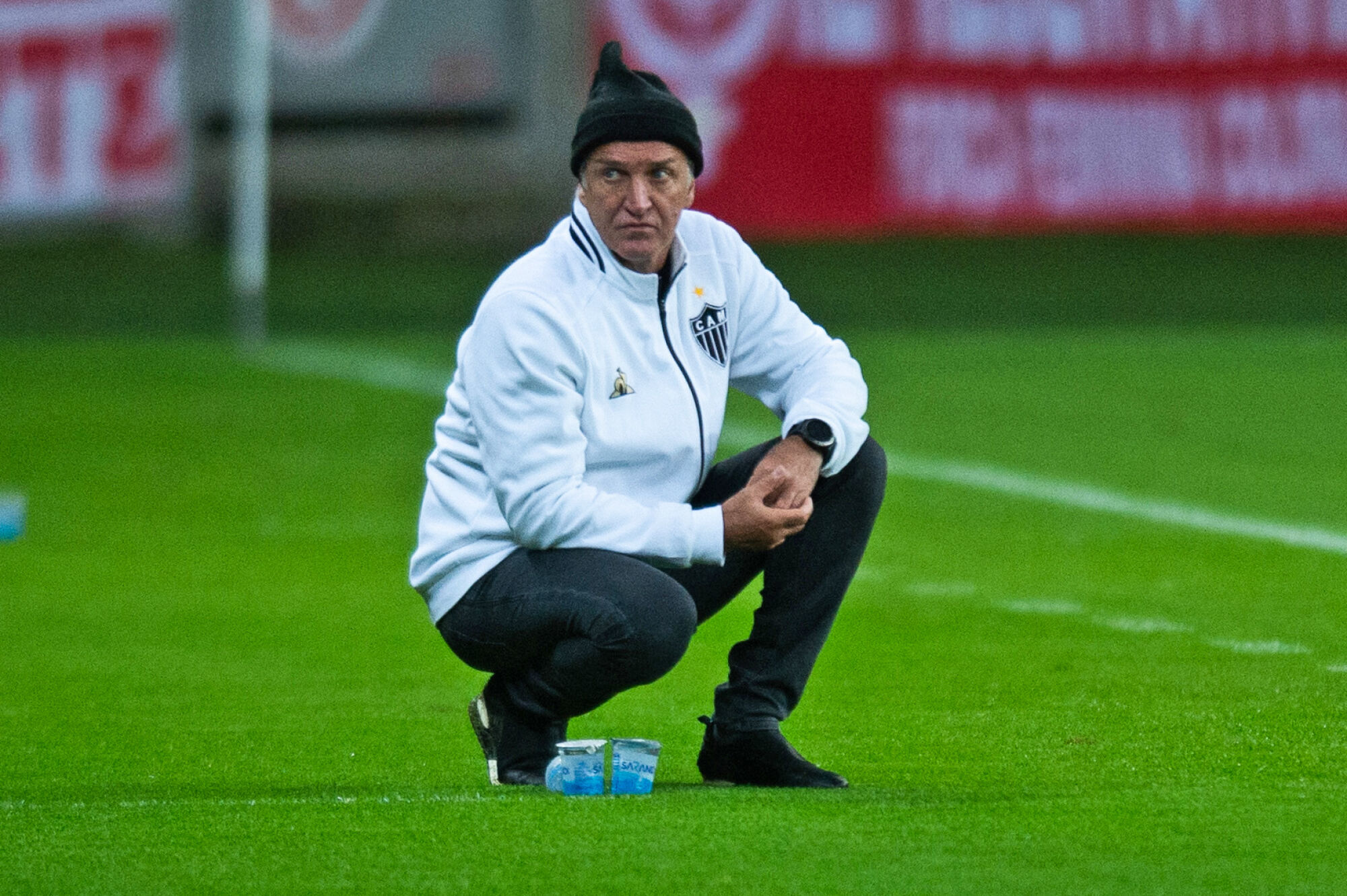 Cuca chega ao Corinthians em meio à revolta de parte da torcida! Entenda o caso