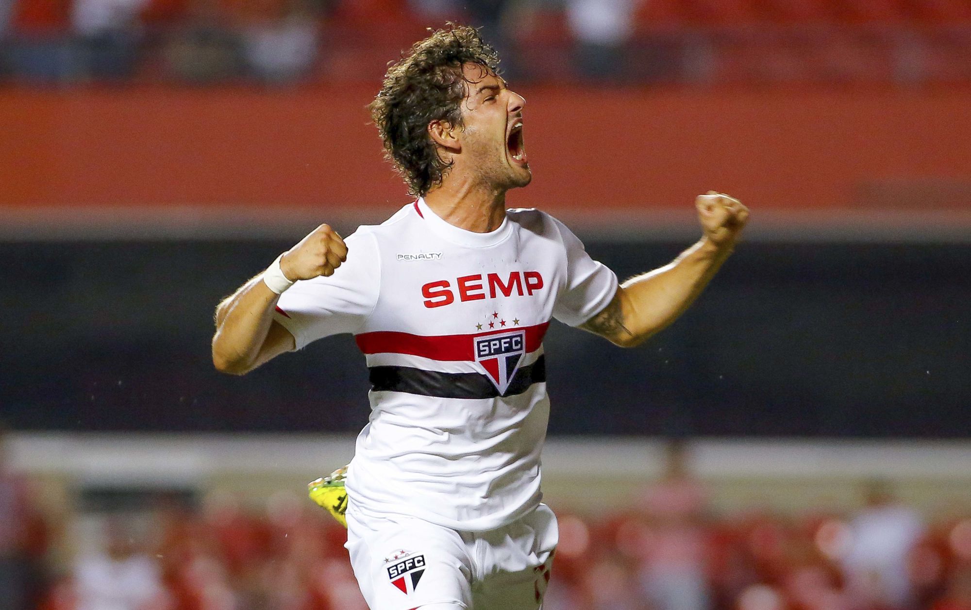 Alexandre Pato está cada vez mais próximo do São Paulo