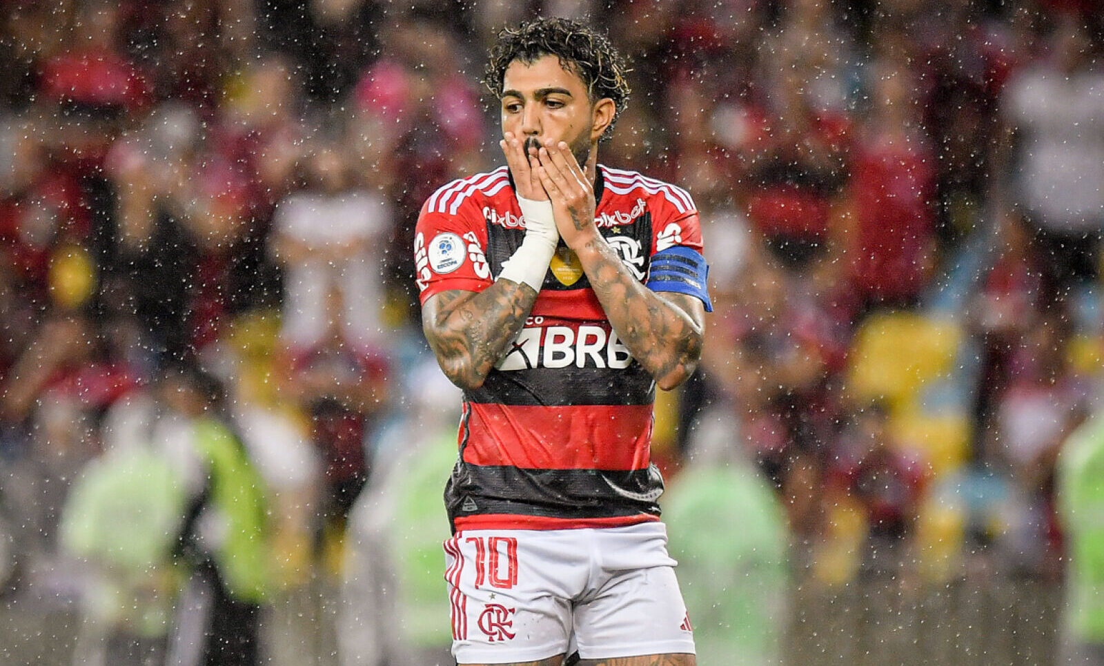 Flamengo vive crise nos bastidores e isso transparece dentro de campo