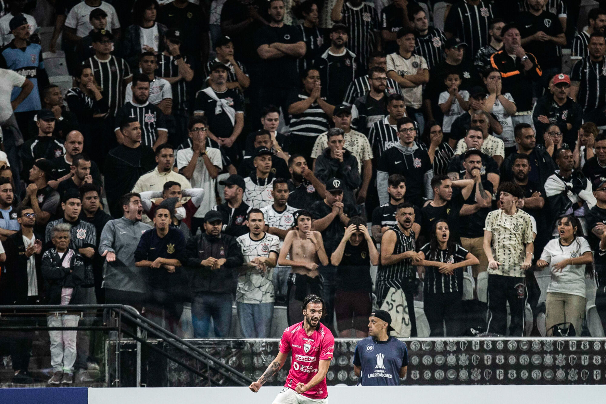SÃO PAULO, SP - 02.05.2023: CORINTHIANS X INDEPENDIENTE DEL VALLE (Icon sport) SÃO PAULO, SP - 02.05.2023: CORINTHIANS X INDEPENDIENTE DEL VALLE (Icon sport)