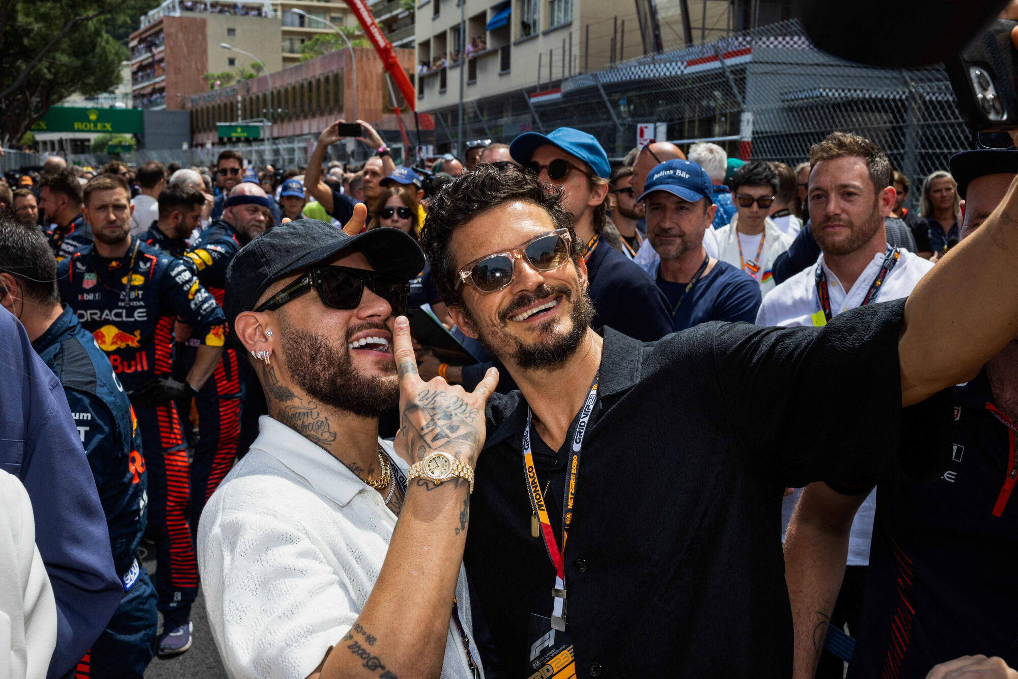 Neymar e Orlando Bloom no GP de Mônaco. (Icon Sport)