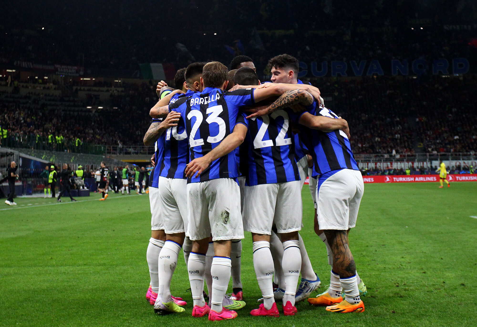 Placar do primeiro jogo da semifinal entre Milan e Inter pela Champions League. (Icon Sport) Placar do primeiro jogo da semifinal entre Milan e Inter pela Champions League. (Icon Sport)