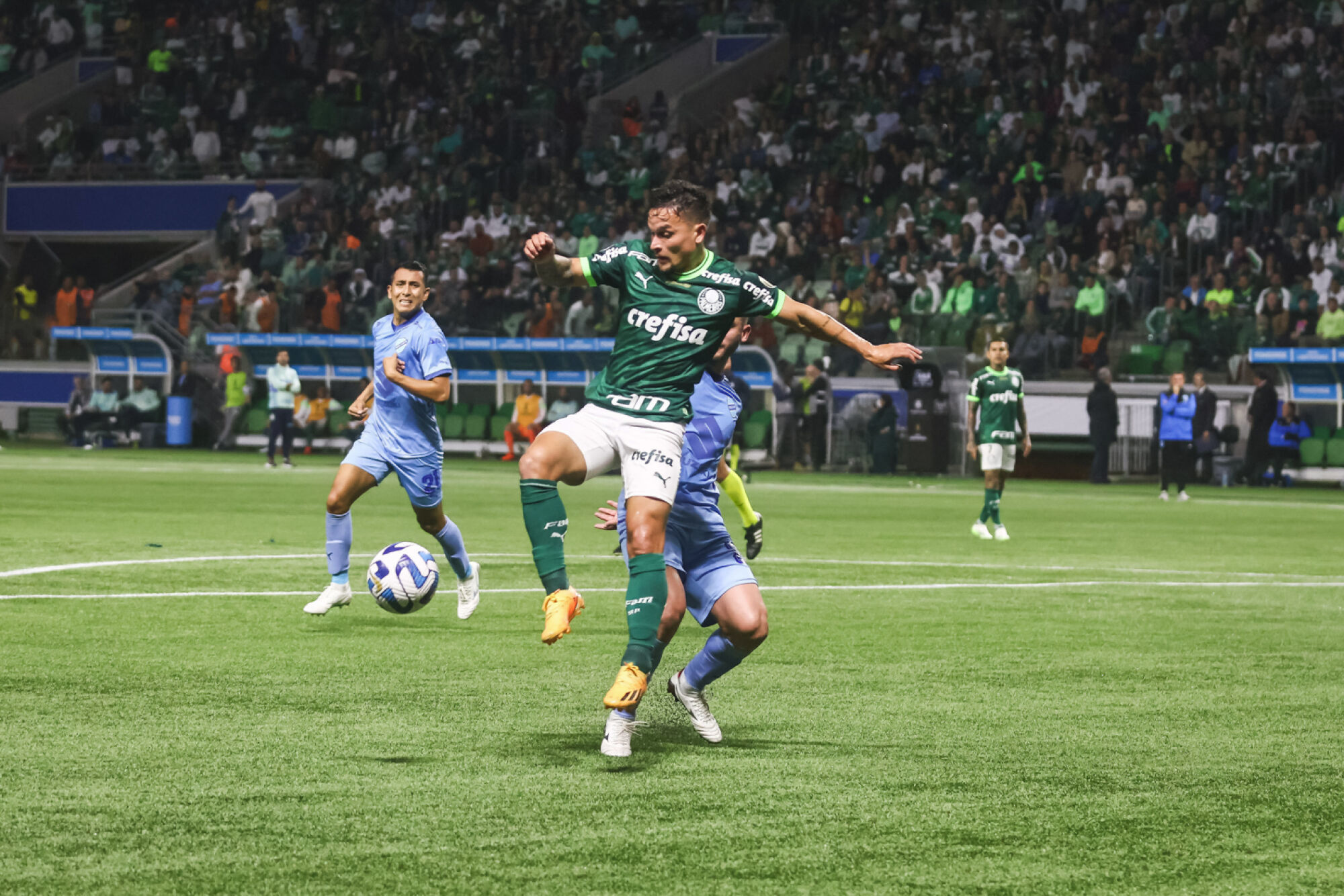 Palmeiras goleia o Bolívar e avança com a melhor campanha geral; confira como foi o jogo