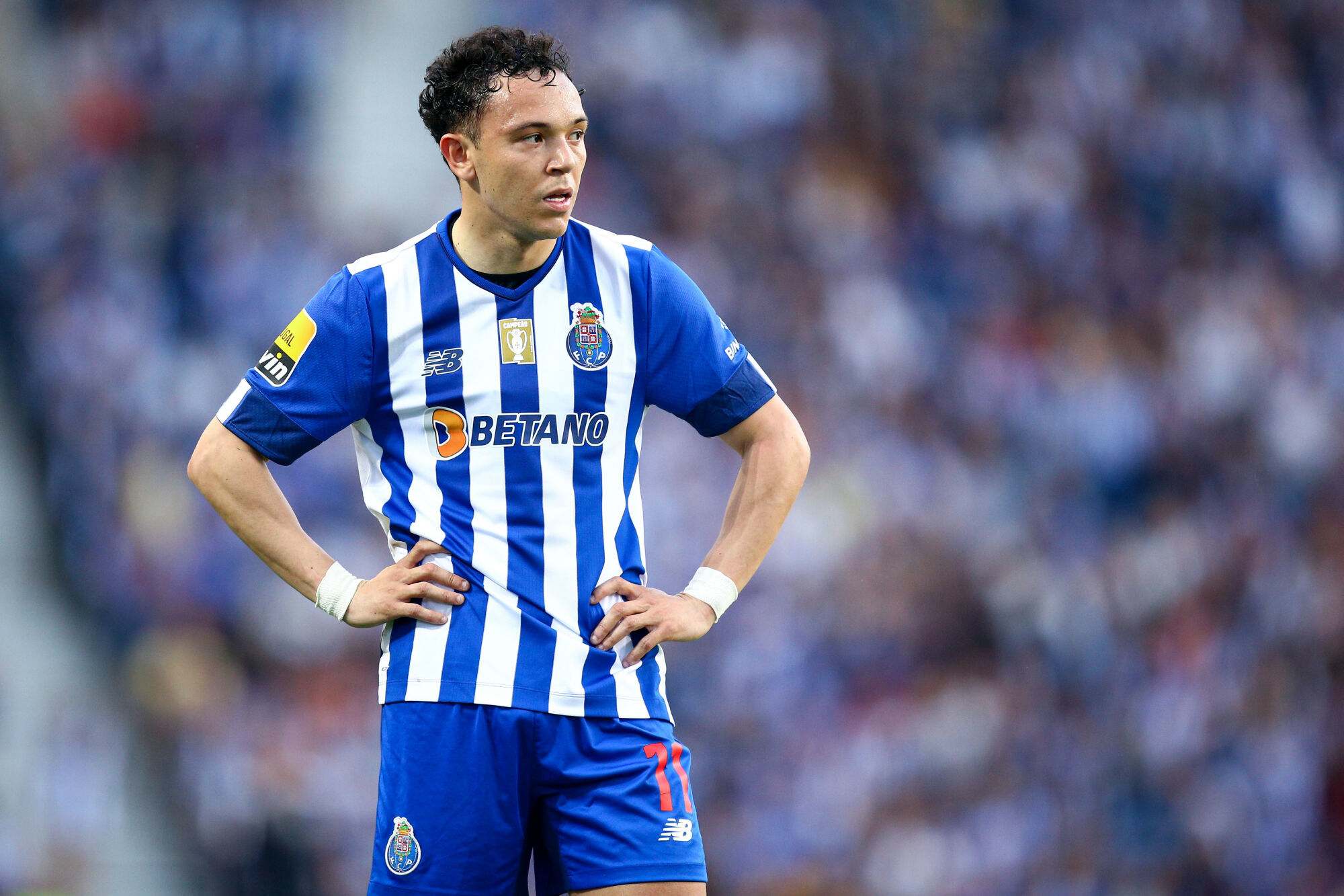 Pepê tem ascensão meteórica jogando como lateral e é cobiçado por grandes europeus