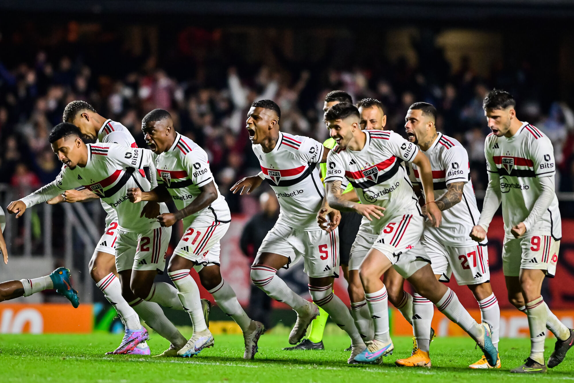 São Paulo vacila contra o Sport, mas consegue a classificação nos pênaltis