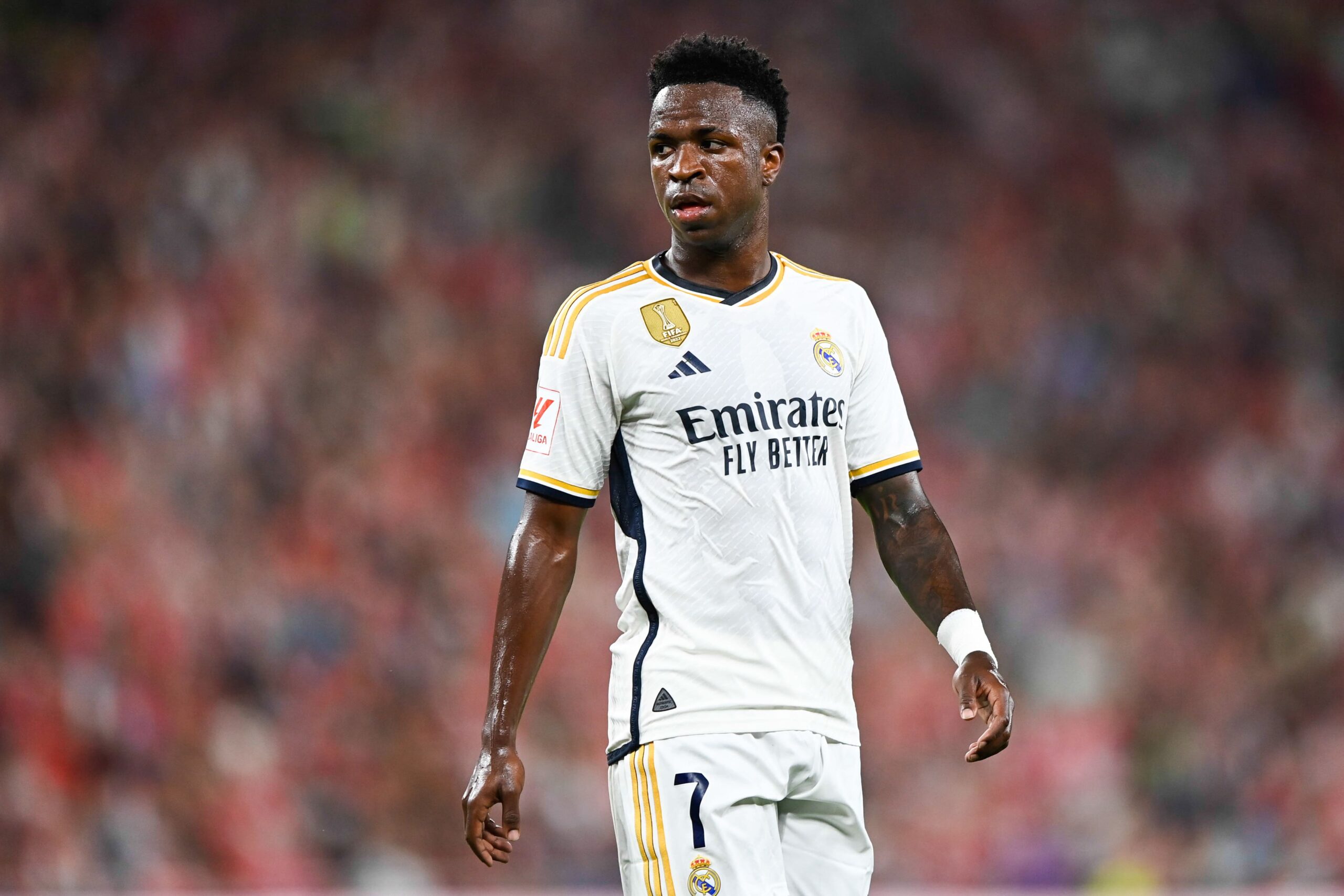 Mercado: Fundo de Investimento Saudita quer levar Vinícius Júnior