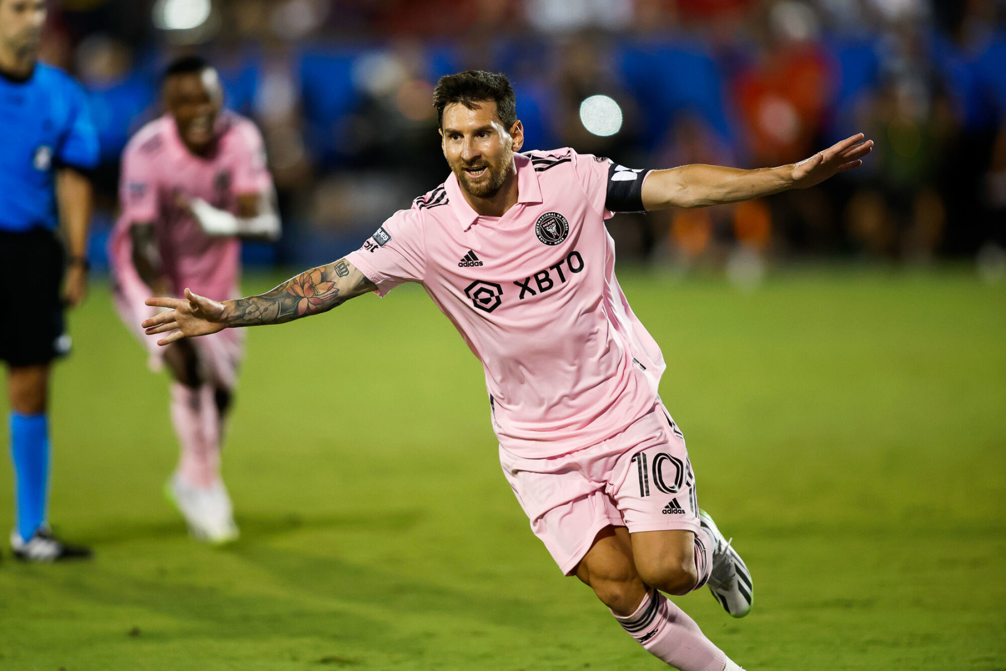 Messi marca mais dois e classifica o Inter Miami nos pênaltis