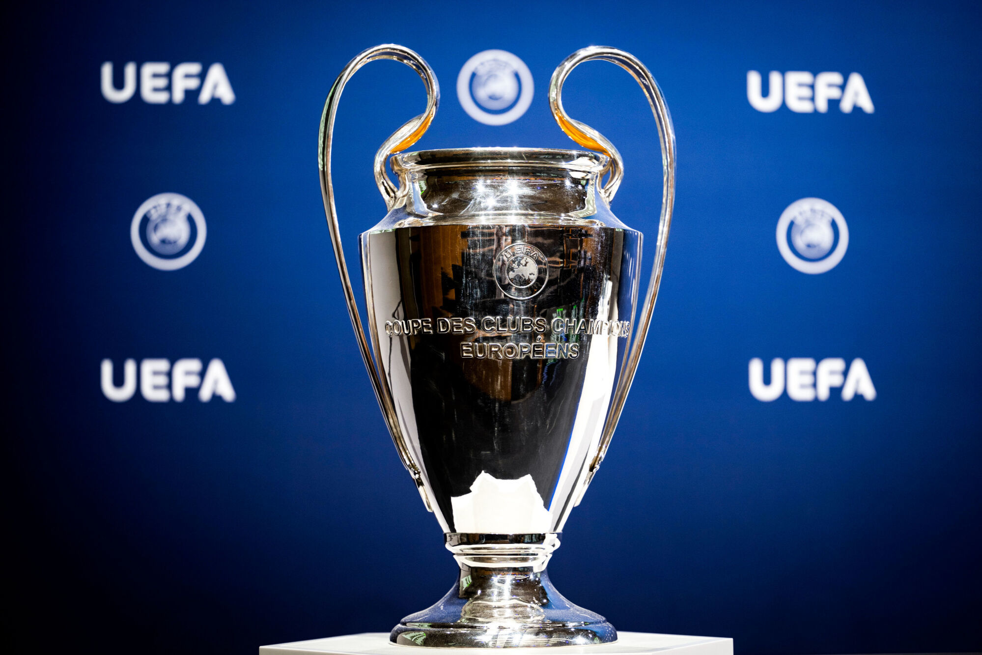 Veja como ficaram os grupos da UEFA Champions League 2023/04