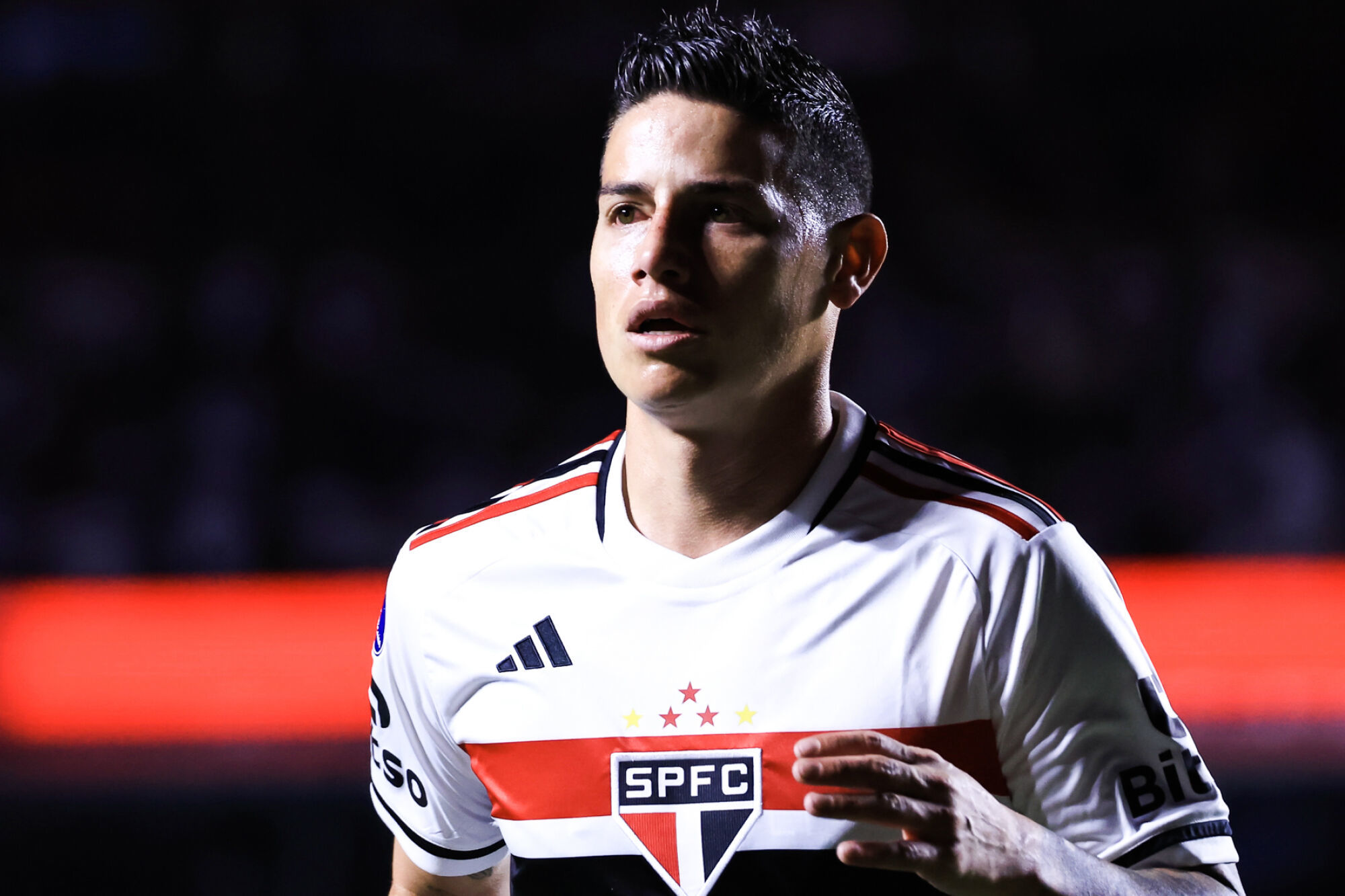“A responsabilidade é minha”; James assume a culpa após eliminação do São Paulo