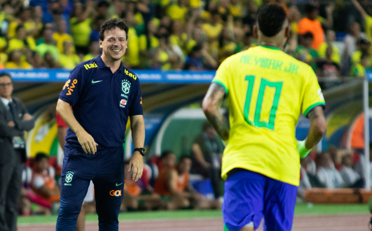 Fernando Diniz sai em defesa de Neymar: "Nenhum técnico abriria mão"