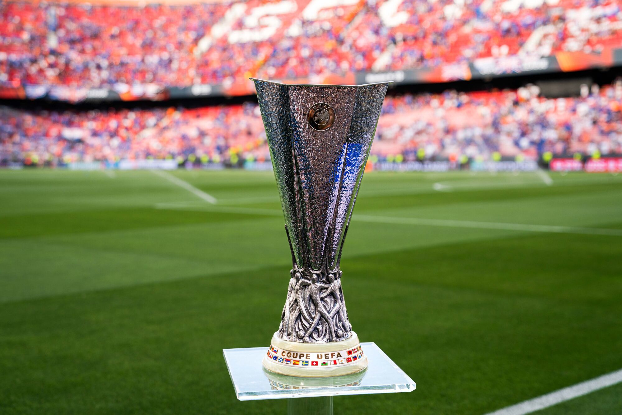 Estão definidos os confrontos das oitavas de final da Liga Europa