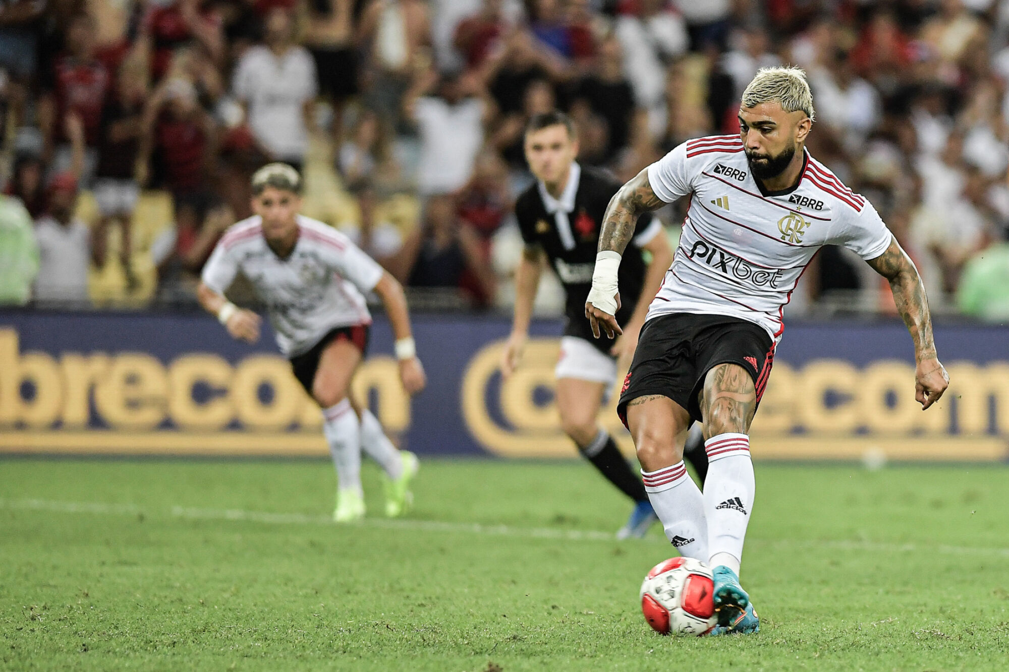 Gabigol e os pênaltis perdidos: atacante tem um péssimo aproveitamento recente