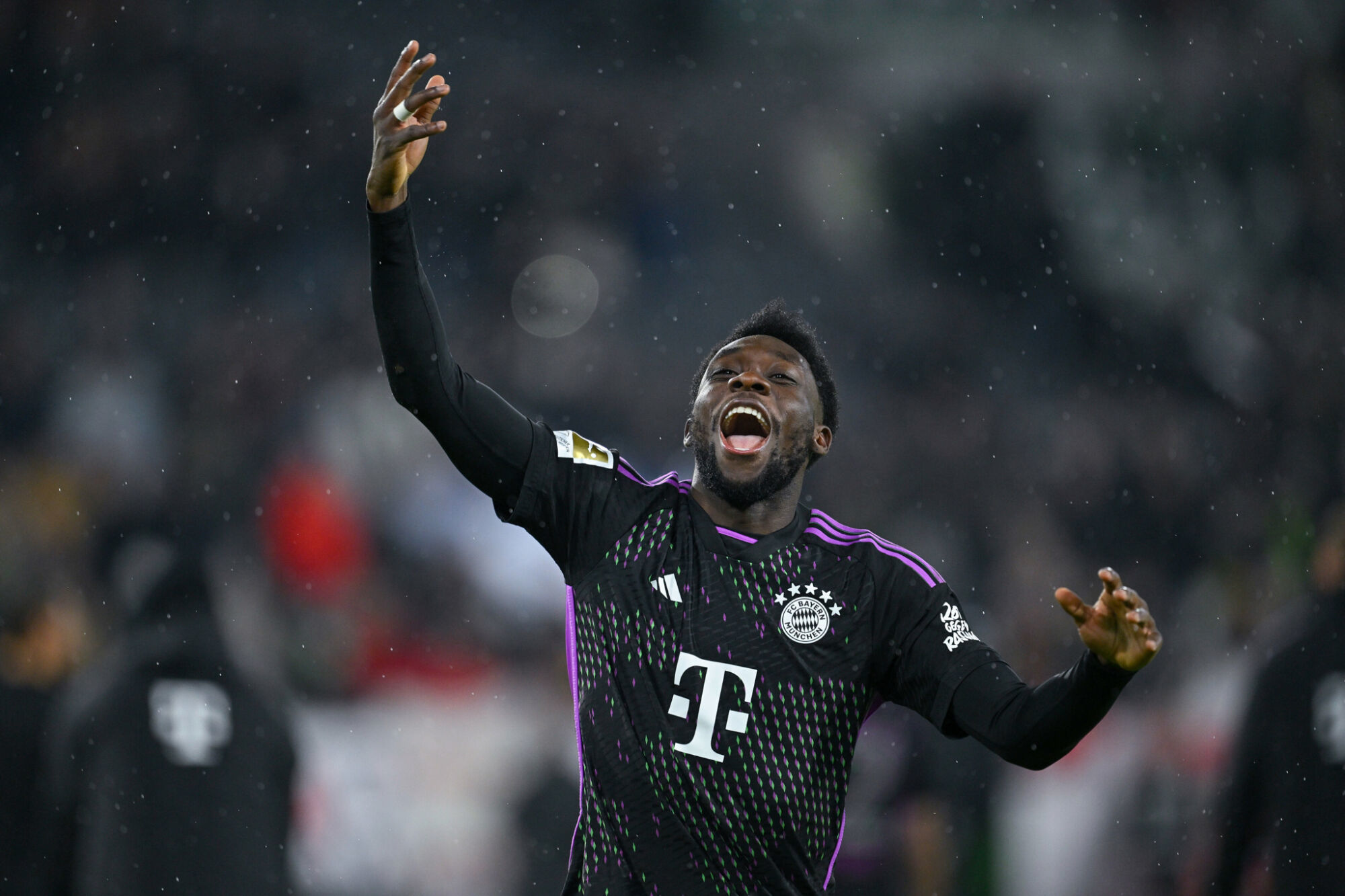 GALÁCTICOS? Depois de Mbappé, Real Madrid acerta com outra grande estrela, Alphonso Davies