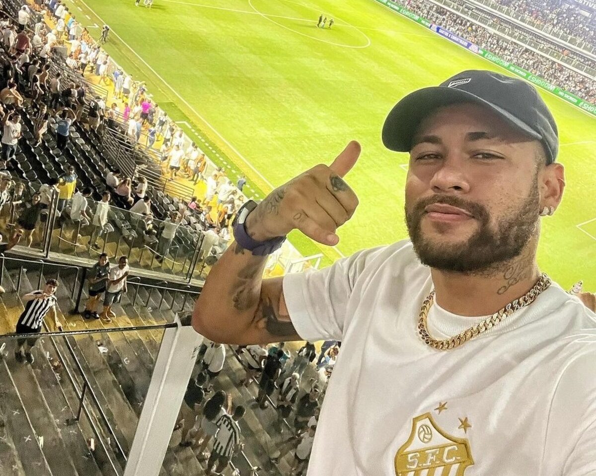Neymar viu o clássico na Vila! Relembre todos os seus gols marcados pelo Santos contra o Corinthians