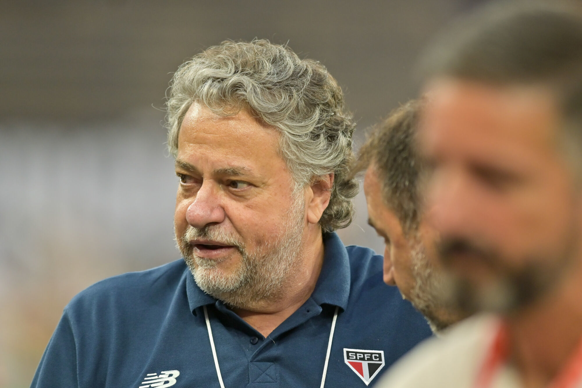 "Chega do Abel apitar jogo", dispara presidente do São Paulo após clássico polêmico