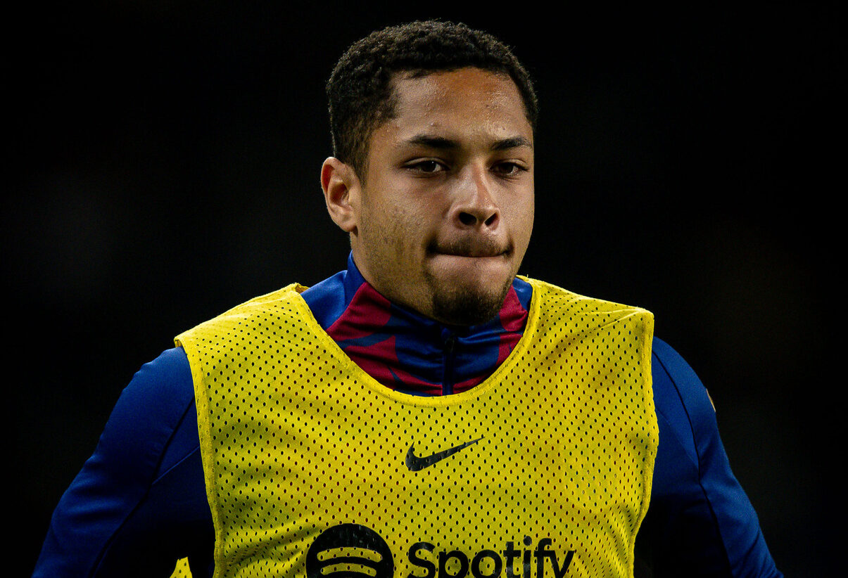 Mercado: Rejeitado no Barça, Vitor Roque deve se transferir para um time português