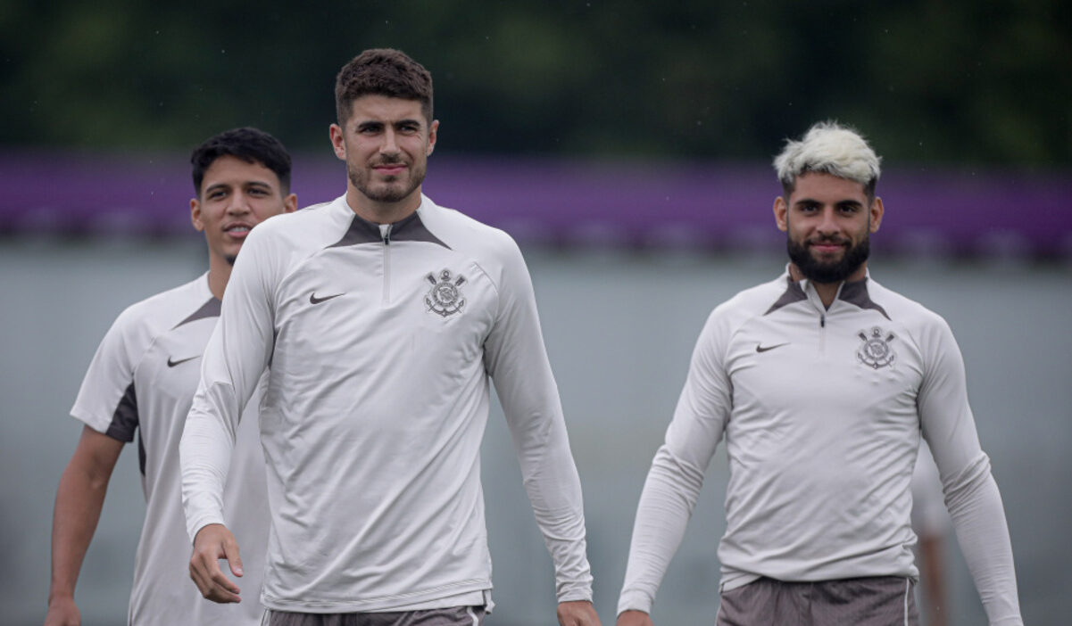 Neto não poupa críticas ao Corinthians e diz que Pedro Raul e Yuri Alberto não podem jogar juntos
