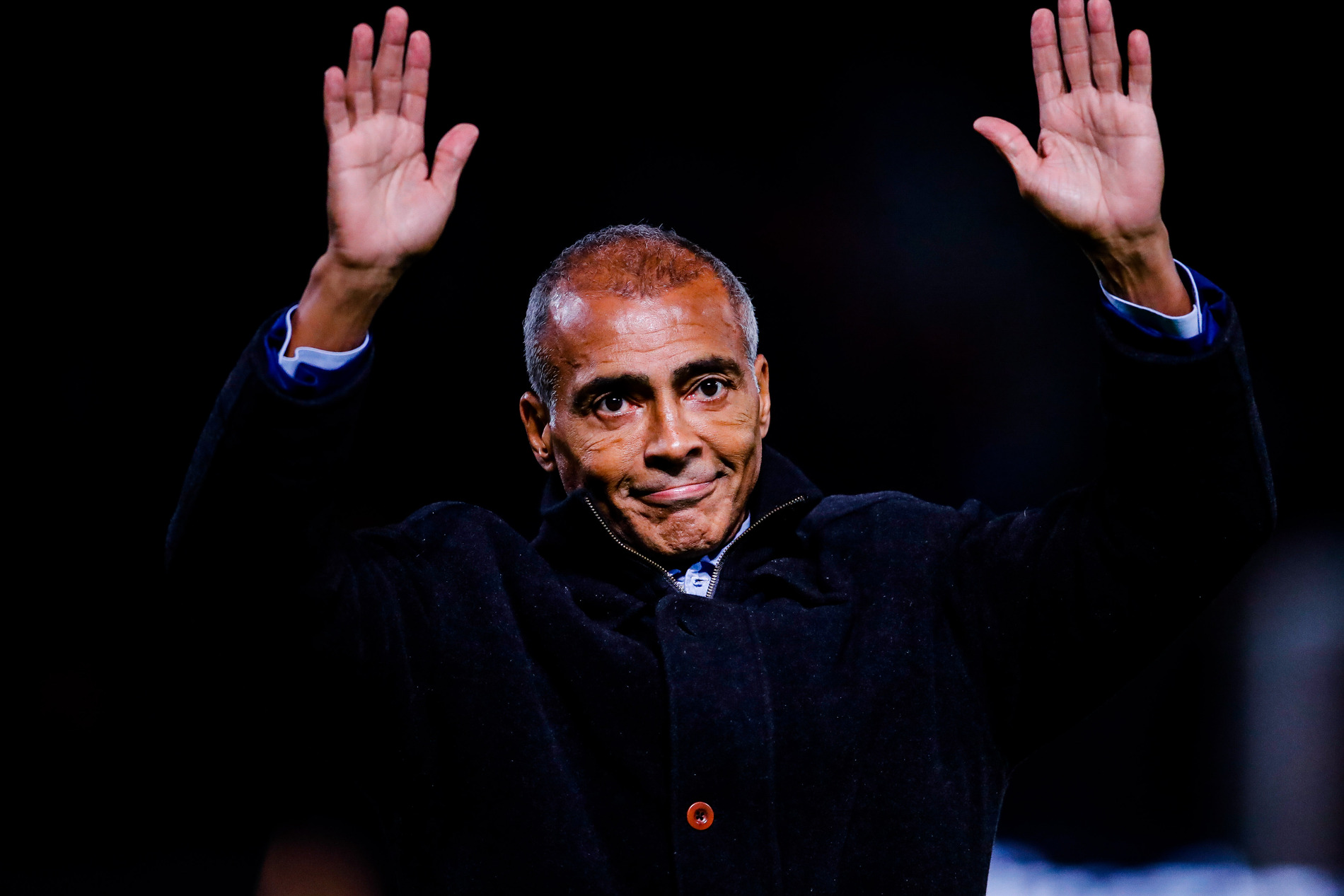 Romário confirma que vai voltar a jogar pelo América para atuar ao lado do filho