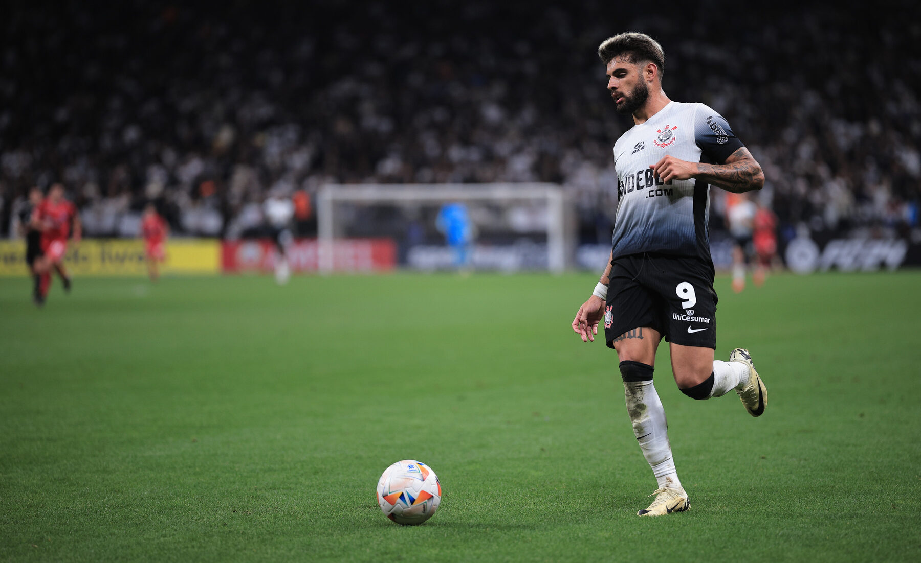 Craque Neto se empolga e pede Yuri Alberto na Seleção após goleada do Corinthians