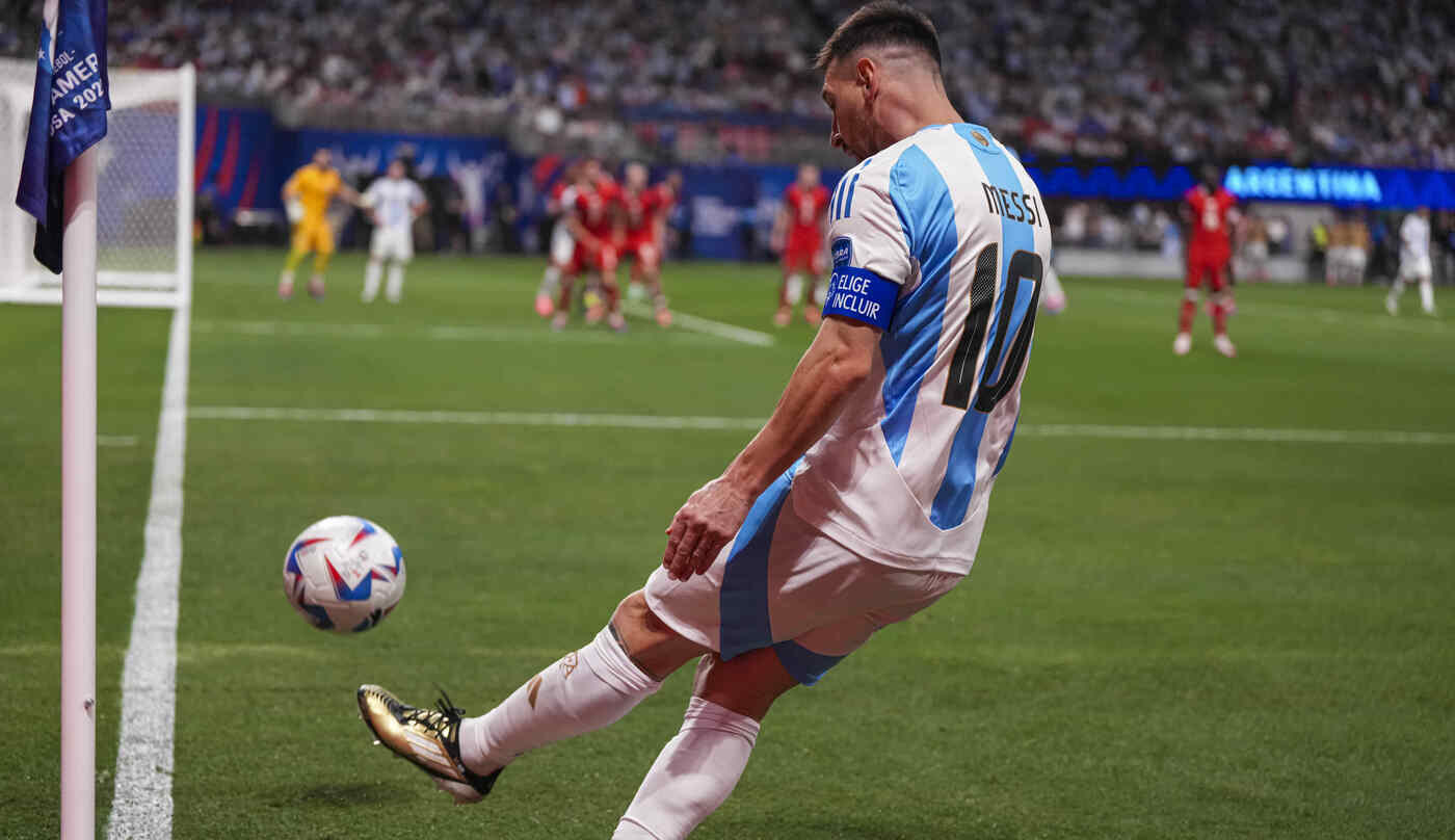 Copa América: Argentina estreia com vitória e Messi se torna o jogador com mais jogos na história