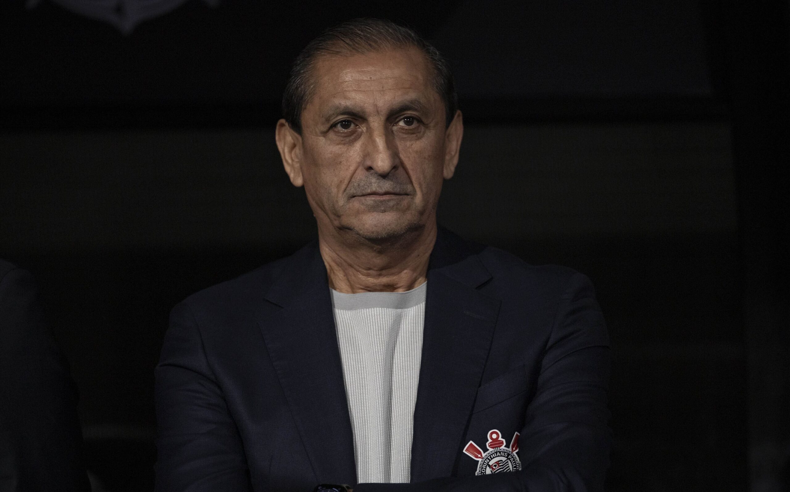 Após estreia com vitória, Ramón Díaz elogia estrutura do Corinthians: "É nível europeu"