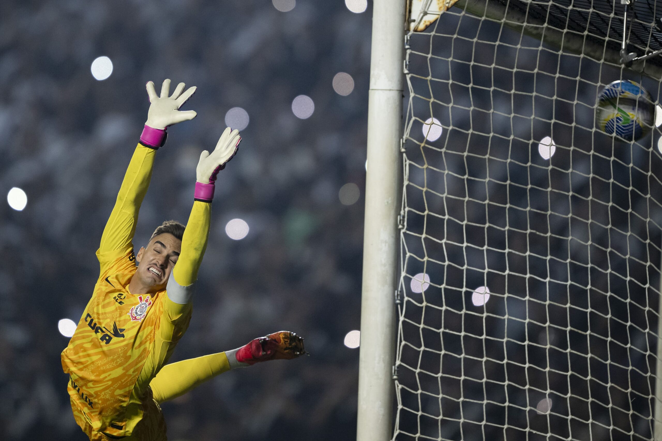 Dos últimos 10 jogos, o Corinthians venceu apenas um; rebaixamento é inevitável?