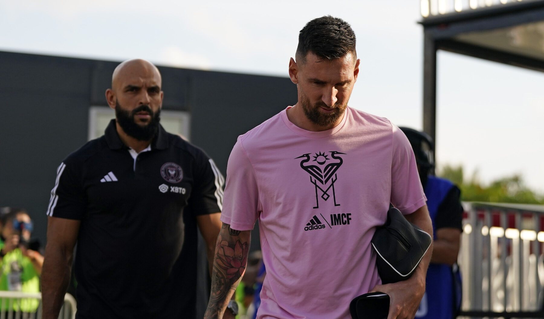 Guarda-costas de Messi se declara ao craque argentino: "Me sinto da família, ele é muito humilde"