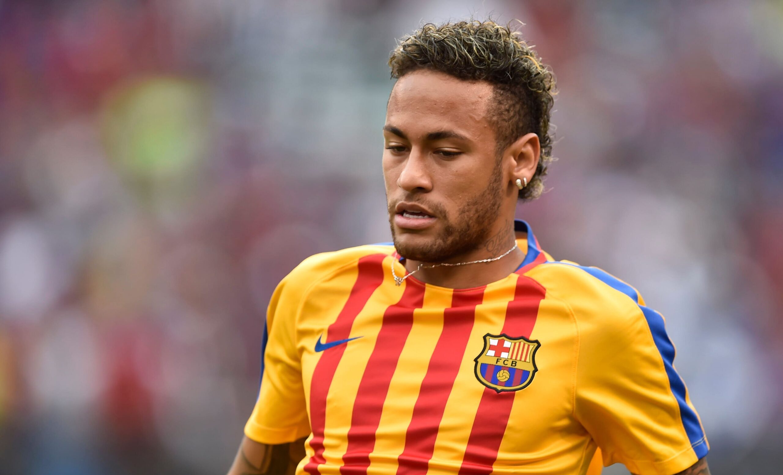 Neymar de volta ao Barcelona? Jogador se oferece, mas atual técnico barra retorno do brasileiro