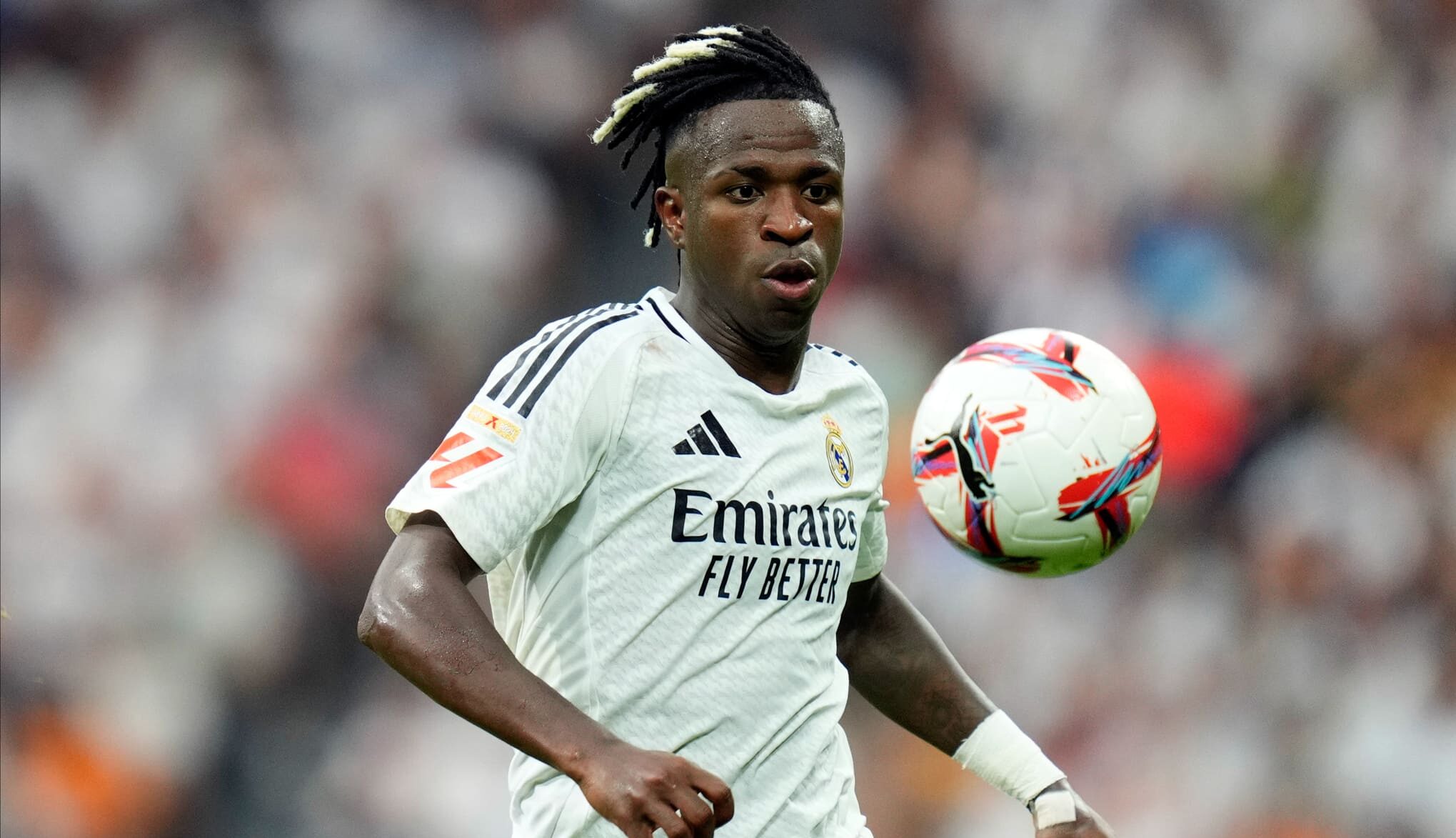 Ronaldo e Ronaldinho elegem Vini Jr. como o melhor jogador do mundo