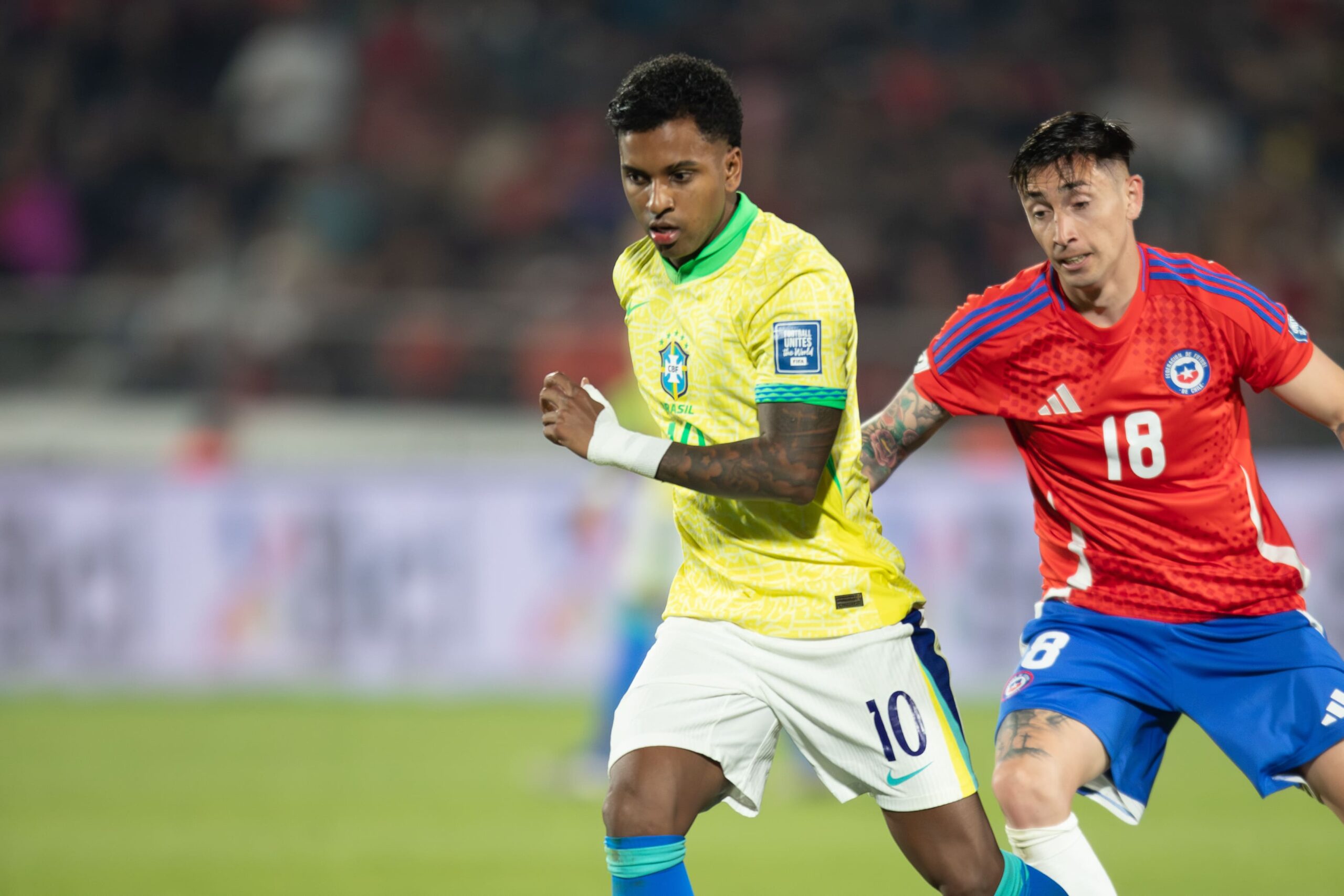 Apesar da vitória, jogo entre Brasil e Chile provou que Dorival perdeu o comando da seleção